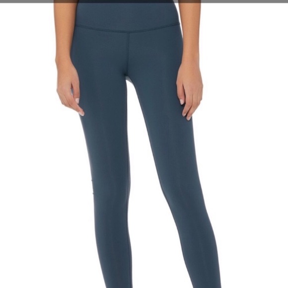 ✨NWT Alo Yoga Airbrush Highwaist Leggings Eclipse - Picture 2 of 8